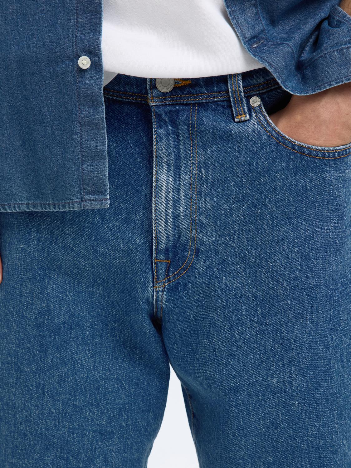 model_shot-detail